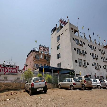 Pathānkot Staywell Hotel מראה חיצוני תמונה