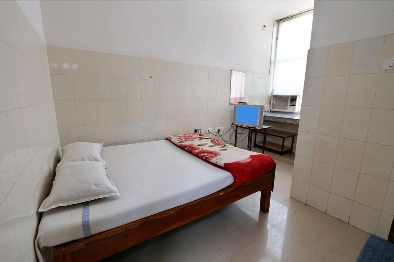 Pathānkot Staywell Hotel מראה חיצוני תמונה